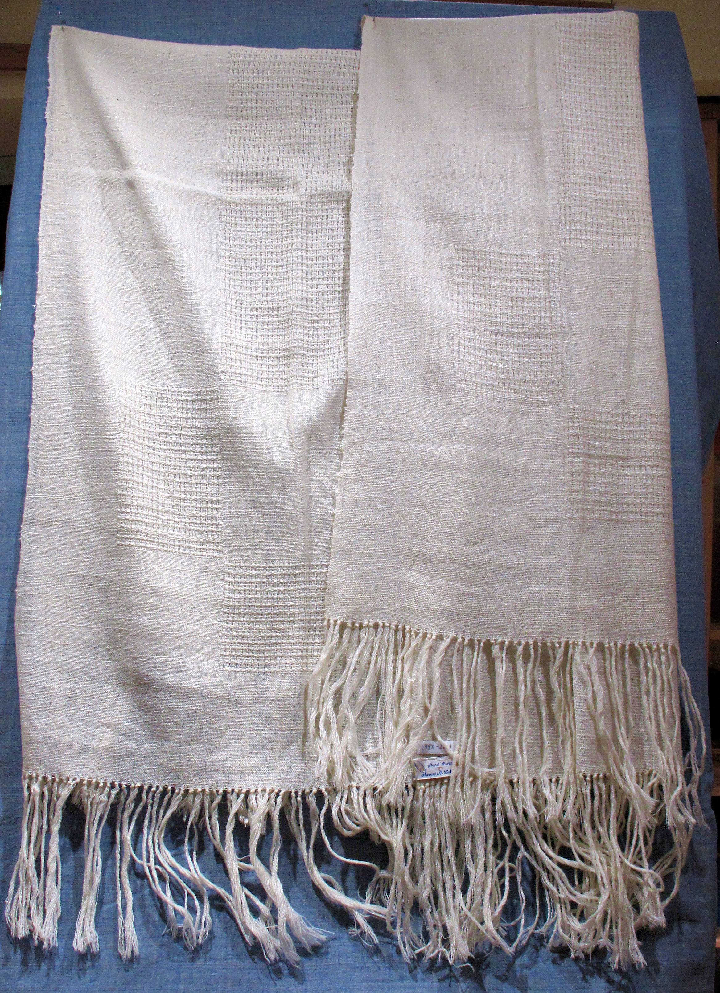 Shawl - Harriet Bell (1985.1.1)